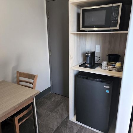 Razoolies Inn 스티븐빌 객실 사진