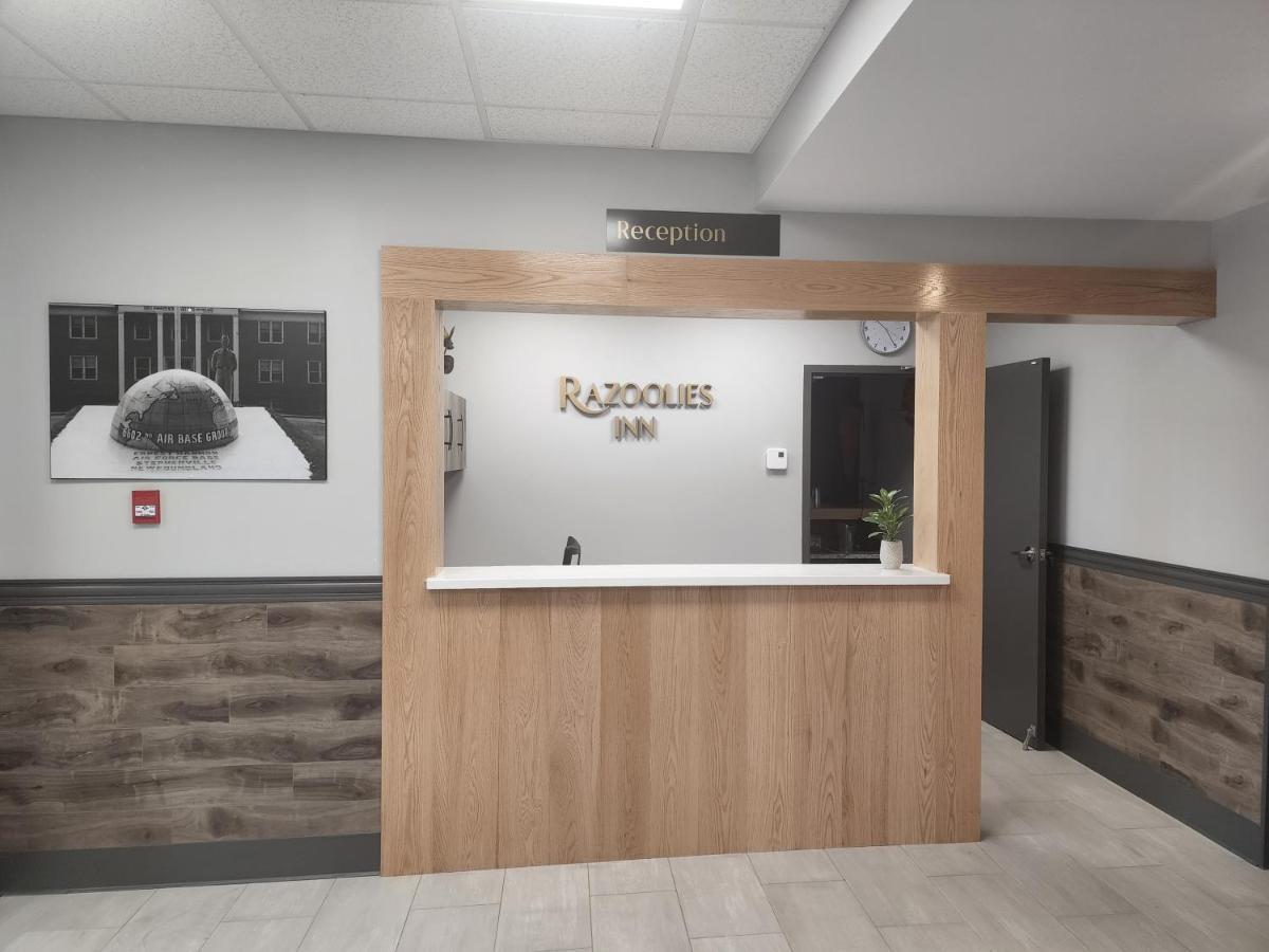 Razoolies Inn 스티븐빌 외부 사진